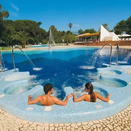 Σαλέ Pool & Veranda