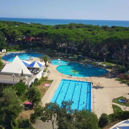 Horská chata Pool & Veranda Baia Domizia